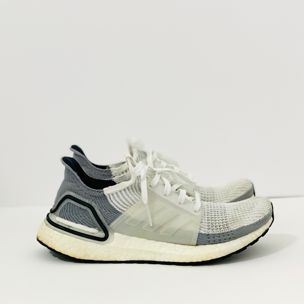 Adidas Ultraboost - Grey/White